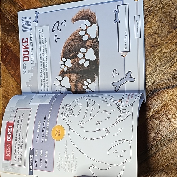 The Secret Life of Pets Mega Sticker book 1000+ - Picture 5 of 9